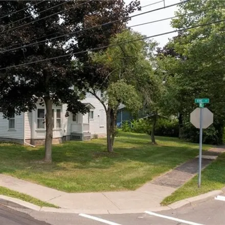 Image 7 - 10 Vine Street, Village of Hammondsport, Steuben County, NY 14840, USA - House for sale