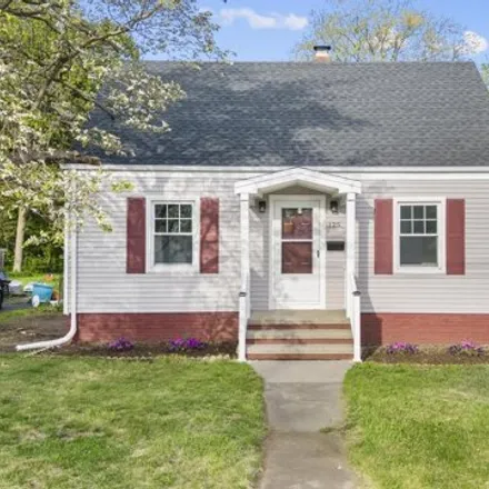 Rent this 4 bed house on 125 Chester Street in Hamden, CT 06514
