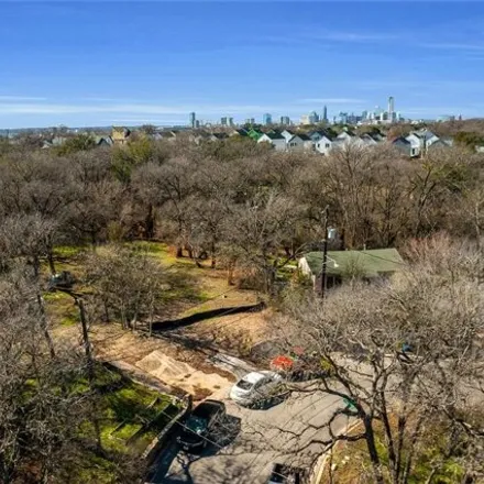 Image 9 - 1190 E M Franklin Avenue, Austin, TX 78721, USA - House for sale