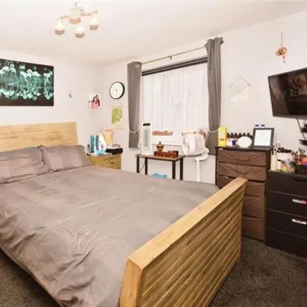 Image 3 - Hermitage Close, London, SE2 9QB, United Kingdom - Apartment for sale