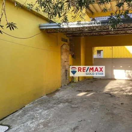 Buy this 3 bed house on Rua Manoel Pereira in Viga, Nova Iguaçu - RJ