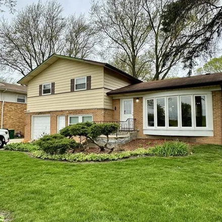 Rent this 4 bed house on 24 Linden Avenue in Buffalo Grove, IL 60089