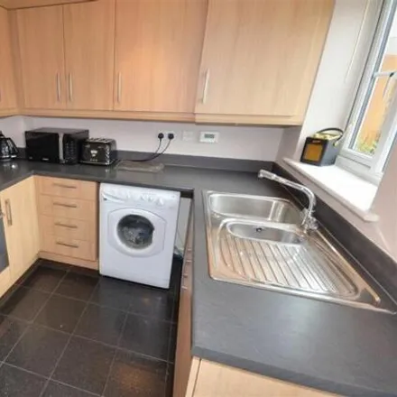 Image 2 - Pasture Way, Micklefields, Whitwood, WF10 5FN, United Kingdom - Townhouse for rent