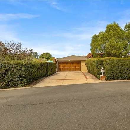 Image 3 - 1203 Mira Monte Drive, Redlands, CA 92373, USA - House for sale