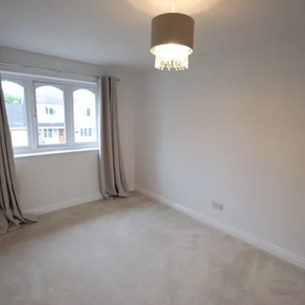 Image 2 - Chollerford Close, Newcastle upon Tyne, NE3 4RN, United Kingdom - Apartment for rent