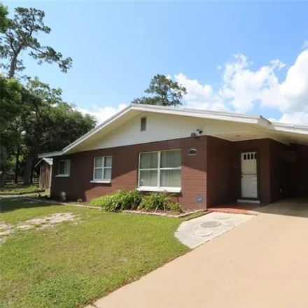 Buy this 3 bed house on 21459 Palatka Drive in Dunnellon, Marion County