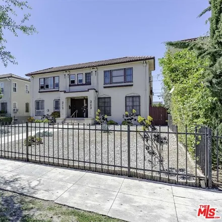 Image 2 - 213 South New Hampshire Avenue, Los Angeles, CA 90004, USA - Townhouse for sale