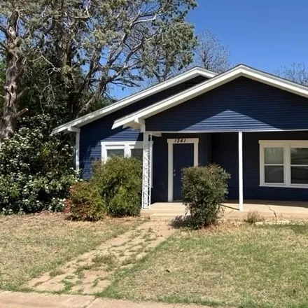 Rent this 3 bed house on 1393 Hickory Street in Abilene, TX 79601