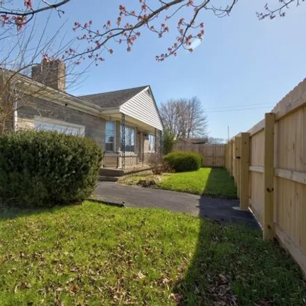 Image 3 - 2107 Murphy Street, Camargo, Montgomery County, KY 40353, USA - House for sale