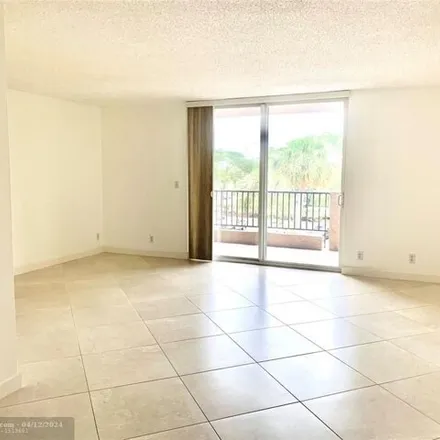 Image 4 - 2 Sunset Lane, Lauderdale-by-the-Sea, Broward County, FL 33062, USA - Condo for sale