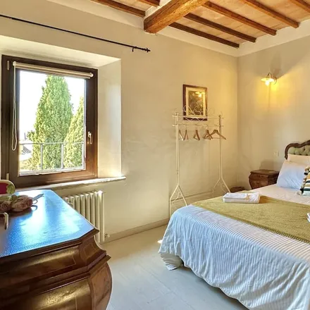 Rent this 2 bed apartment on 53027 San Quirico d'Orcia SI