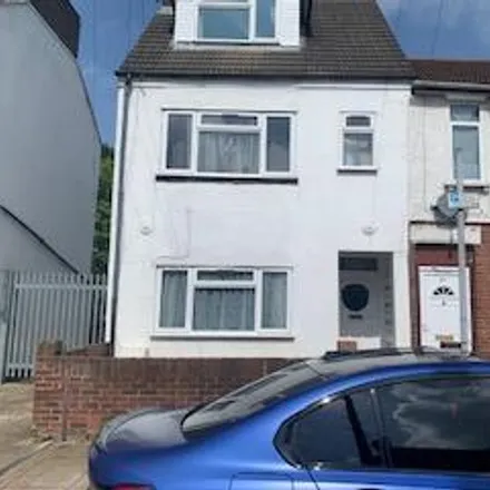 Rent this 1 bed apartment on Clarendon Road in Luton, LU2 7PJ