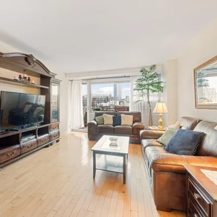 Buy this studio apartment on 215 Park Row Apt 7d in New York, 10038