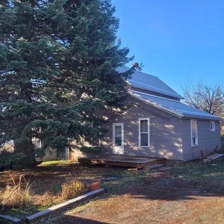 Buy this 3 bed house on 615 North Adams Street in Moscow, ID 83843