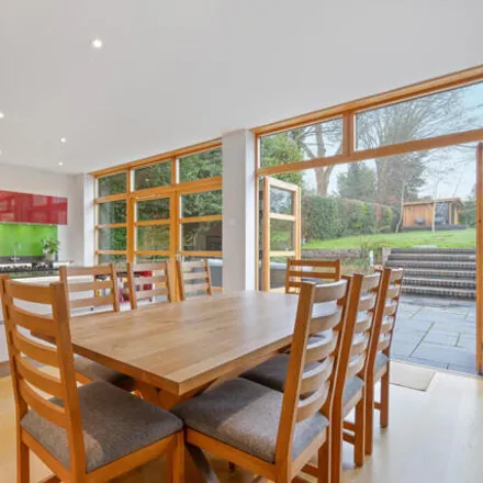 Image 2 - Hollow Way Lane, Chesham, HP6 6DJ, United Kingdom - House for sale