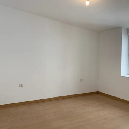 Rent this 5 bed apartment on 15 Rue Saint-Jean in 54100 Nancy, France