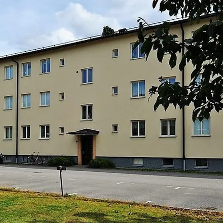 Rent this 3 bed apartment on Nya Tanneforsvägen 36C in 582 42 Linköping, Sweden
