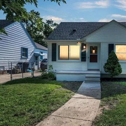 Buy this 3 bed house on 7256 Dacosta St in Detroit, Michigan