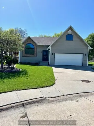 Buy this 3 bed house on 2999 Del Monte Avenue in Grand Island, NE 68803