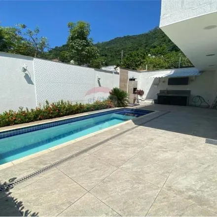 Buy this 4 bed house on Rua Tupis in São Francisco, Niterói - RJ