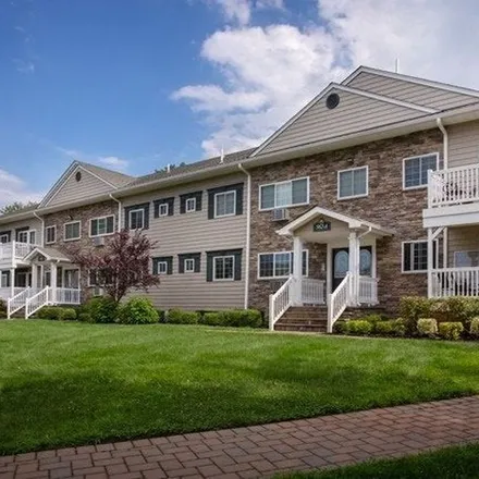 Rent this 1 bed apartment on 552 New Highway in Hauppauge, Smithtown