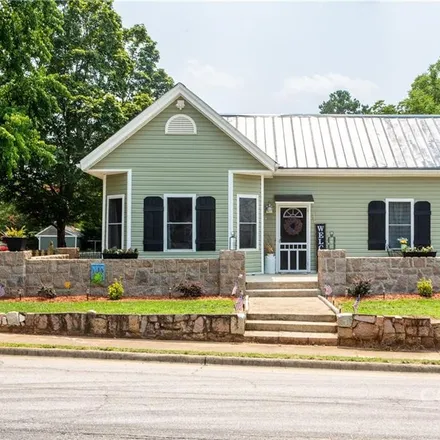 Buy this 2 bed house on 101 West Church Street in Granite Quarry, Rowan County