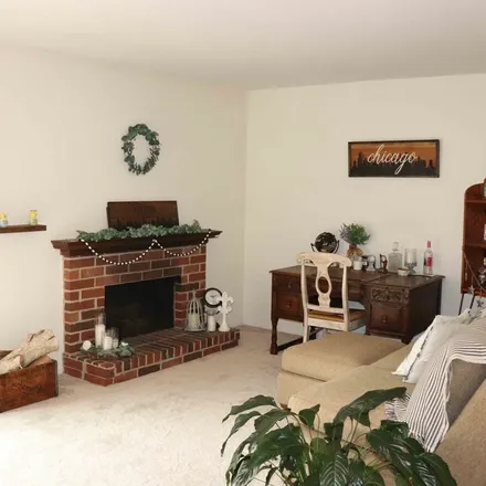 Image 3 - 1558 Dundee Drive, Wheaton, IL 60189, USA - Apartment for rent