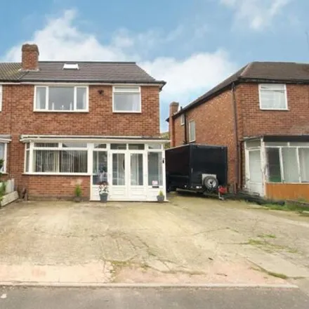 Buy this 4 bed duplex on Cherry Tree Avenue in Sandwell, WS5 4JL