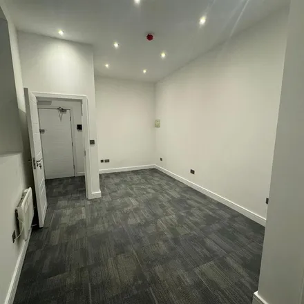 Image 1 - Station Flooring, Station Road, Didcot, OX11 7NF, United Kingdom - Apartment for rent