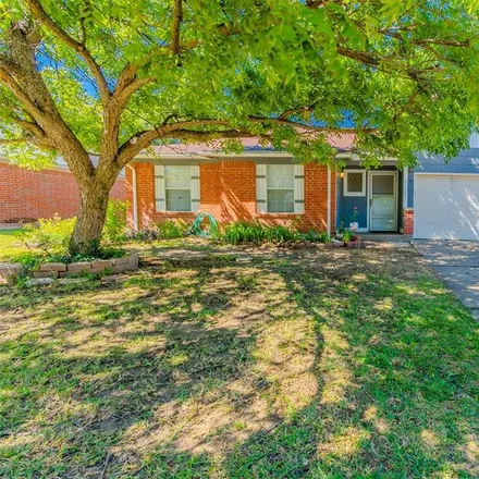 Buy this 5 bed house on 6720 Cherrytree Drive in Arlington, TX 76001