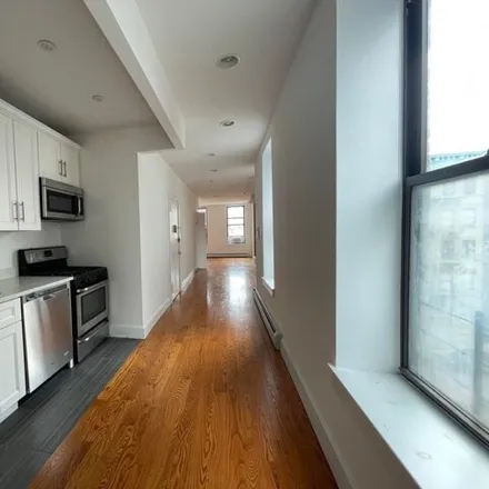 Rent this 1 bed condo on 309 W 121st St Apt 4a in New York, 10027