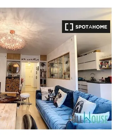 Rent this 2 bed apartment on Rue Van Eyck - Van Eyckstraat 12 in 1050 Brussels, Belgium