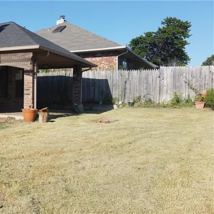 Image 6 - 11630 Elmhurst Drive, Midwest City, OK 73130, USA - House for sale