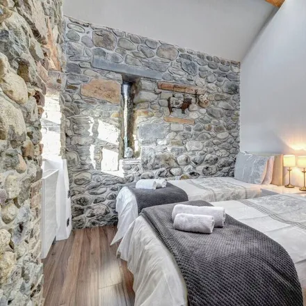 Rent this 2 bed house on Llanddeiniolen in LL55 3AB, United Kingdom