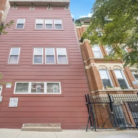 Rent this 3 bed condo on 1709 South Racine Avenue in Chicago, IL 60608