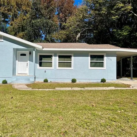 Buy this 3 bed house on Northeast 14th Street in Ocala, FL 34470