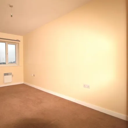 Image 4 - Wincolmlee, Hull, HU2 8HZ, United Kingdom - Apartment for rent