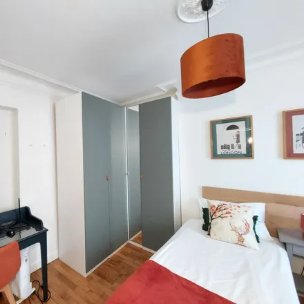 Image 6 - 43 Rue Simart, 75018 Paris, France - Apartment for rent