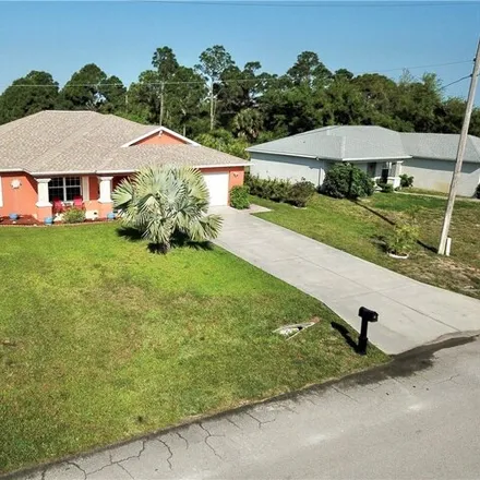 Image 2 - 4604 Hazel Ave S, Lehigh Acres, Florida, 33976 - House for sale