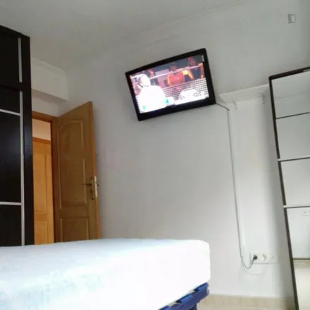 Rent this 3 bed room on Carrer de Felip Salvador in 46024 Valencia, Spain