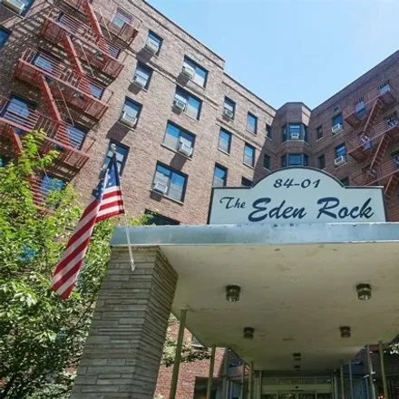 Image 2 - The Eden Rock, 82nd Drive, New York, NY 11435, USA - Apartment for sale