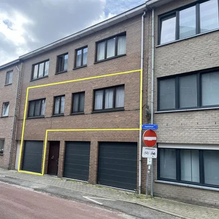 Rent this 1 bed apartment on Kapelstraat 2 in 2845 Niel, Belgium