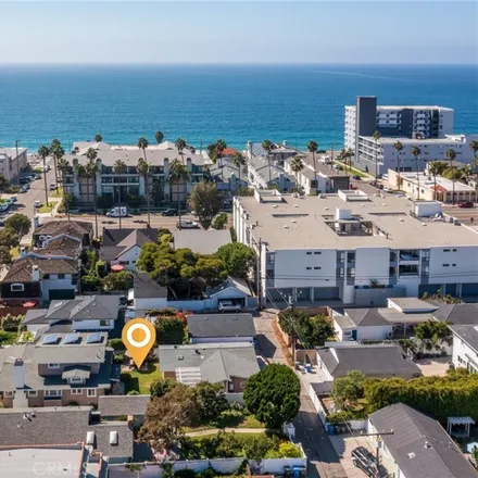 Image 1 - 207 Avenue C, Clifton, Redondo Beach, CA 90277, USA - Duplex for rent