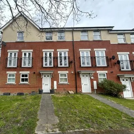 Buy this 3 bed townhouse on Pandora Close in Sarisbury, SO31 6BS
