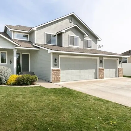 Buy this 4 bed house on 7277 West Washington Avenue in Yakima, WA 98903