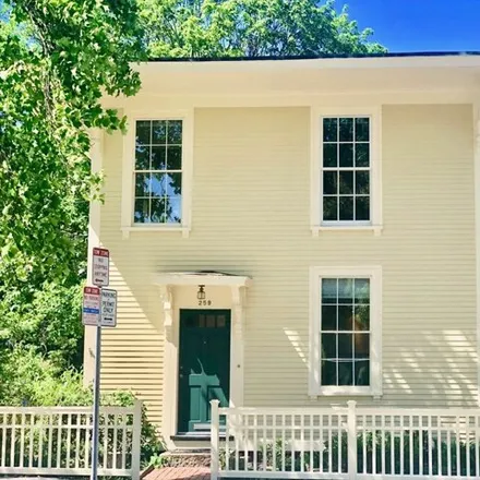 Rent this 4 bed house on 259 Mount Auburn Street in Cambridge, MA 02163