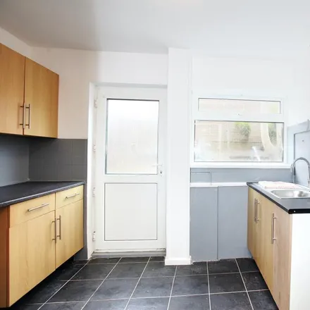 Image 4 - Willowdale Road, Cardiff, CF5 3TP, United Kingdom - Townhouse for rent