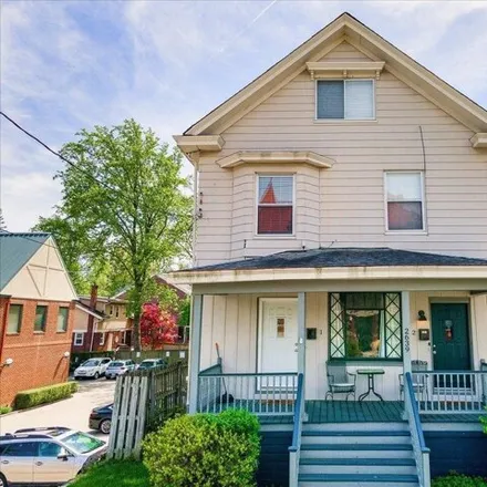 Buy this studio house on Hyde Park Business District in Observatory Avenue, Cincinnati