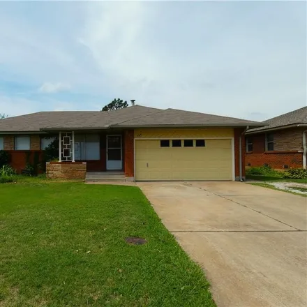 Buy this 3 bed house on 304 Leonard Lane in Midwest City, OK 73110