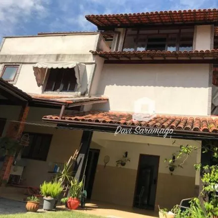 Buy this 3 bed house on Rua Doutora Namir Peralta in Piratininga, Niterói - RJ